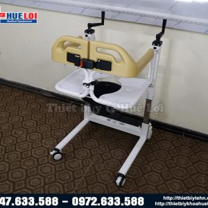 mặt sau của xe lăn ghép mảnh