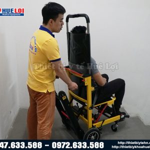 xe lăn leo cầu thang bằng điện