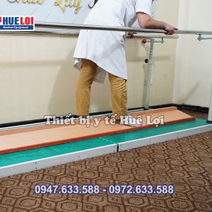 tập đi bằng khung song song