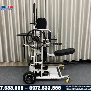 xe lăn có chức năng tập đứng cho người tai biến
