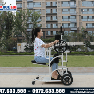 xe lăn tập đứng cho người tai biến